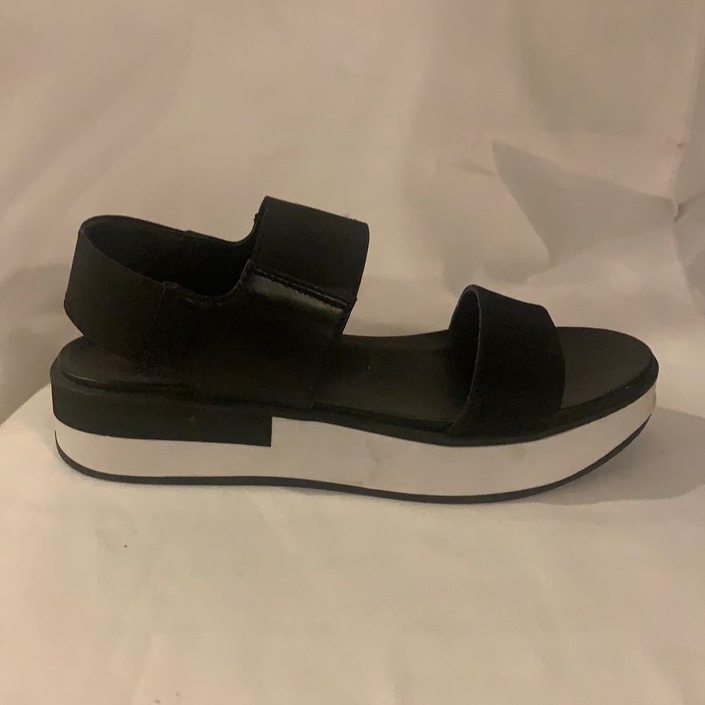 Naturalizer Women’s Black Sandals Carys SZ 7M